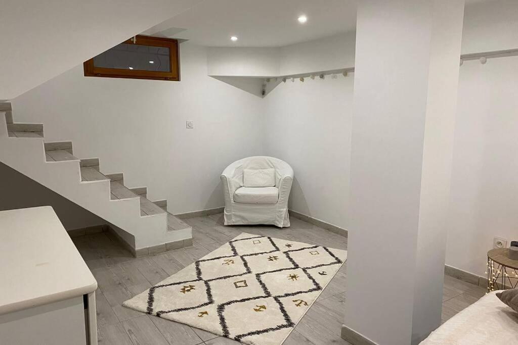 Villa Des Oliviers Avec Piscine Chassagny Εξωτερικό φωτογραφία