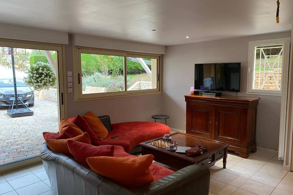 Villa Des Oliviers Avec Piscine Chassagny Εξωτερικό φωτογραφία